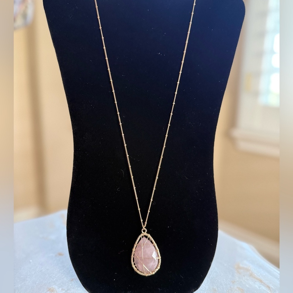 Gold Necklace 21 In With Teardrop Gold Wired Rose Quartz Pendant